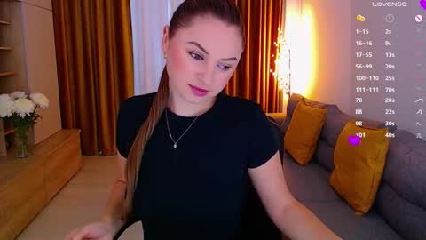 Snapshot of _miss_mia chatting on October 21, 6:14 am Mia online show from October 21, 6:14 am