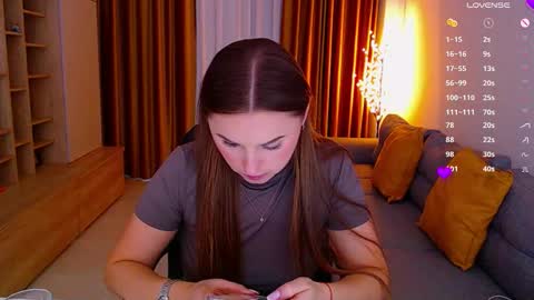 Snapshot of _miss_mia chatting on November 9, 10:13 am Mia online show from November 9, 10:13 am