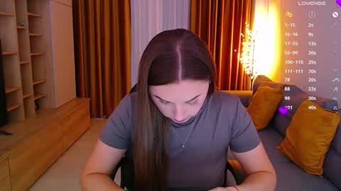 Snapshot of _miss_mia chatting on November 10, 8:57 am Mia online show from November 10, 8:57 am