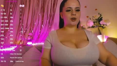 Snapshot of _miss_mila_ chatting on May 25, 6:25 pm Mila online show from May 25, 6:25 pm