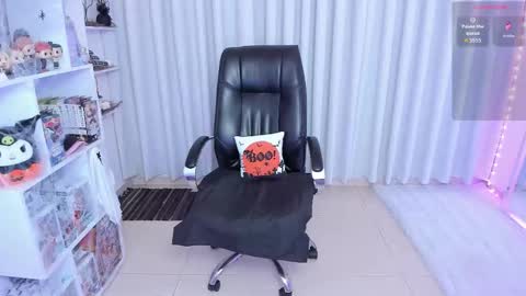 Hanna  Idependent Model   online show from October 23, 2:00 am