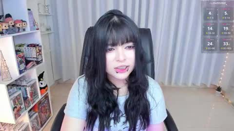 Hanna  Idependent Model   online show from November 11, 6:35 am