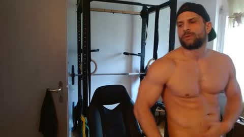 BENJI online show from February 4, 11:16 am