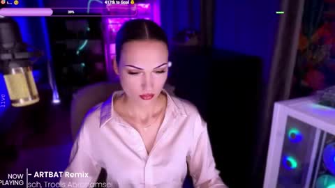 Snapshot of _mistress__ chatting on May 8, 5:07 pm Mistress Milana online show from May 8, 5:07 pm