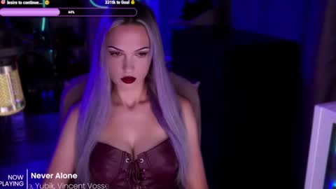 Snapshot of _mistress__ chatting on July 3, 6:25 pm Mistress Milana online show from July 3, 6:25 pm