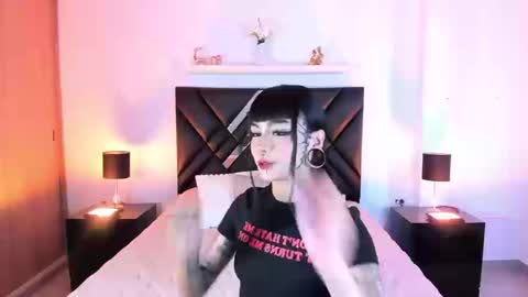 mizuki  online show from March 14, 2:33 pm