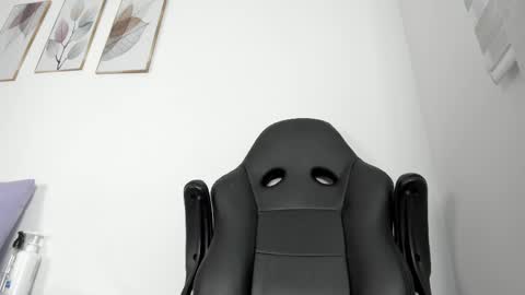 Snapshot of _molly_rosse_ chatting on June 2, 12:07 pm _molly_rosse_ online show from June 2, 12:07 pm