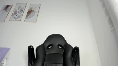 Snapshot of _molly_rosse_ chatting on June 3, 11:57 am _molly_rosse_ online show from June 3, 11:57 am