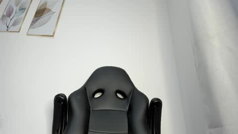 Snapshot of _molly_rosse_ chatting on June 6, 12:54 pm _molly_rosse_ online show from June 6, 12:54 pm