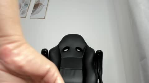 Snapshot of _molly_rosse_ chatting on June 9, 12:06 pm _molly_rosse_ online show from June 9, 12:06 pm