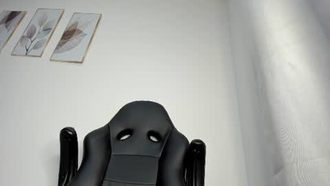 _molly_rosse_ online show from June 23, 12:03 pm