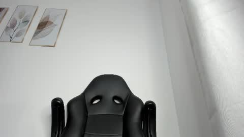_molly_rosse_ online show from June 29, 12:05 pm