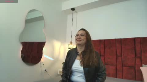Snapshot of _monaliza_ chatting on July 22, 12:19 pm _monaliza_ online show from July 22, 12:19 pm