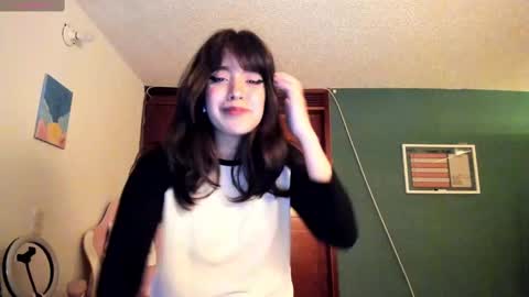 Snapshot of _moon_cake_ chatting on February 17, 8:09 am Next stream 950 pm Colombia time xd online show from February 17, 8:09 am