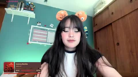 Snapshot of _moon_cake_ chatting on October 9, 4:21 am Next stream 950 pm Colombia time xd online show from October 9, 4:21 am