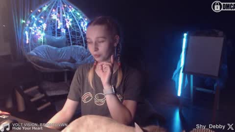 Debby  online show from January 10, 6:17 pm