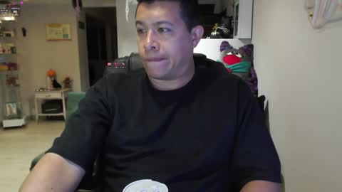 Snapshot of _mr_panda_ chatting on October 22, 11:37 pm Panda  online show from October 22, 11:37 pm