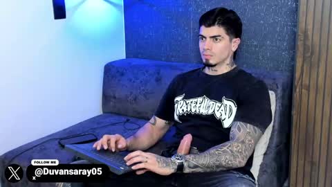 Snapshot of _mrcock_ chatting on May 18, 4:07 am _mrcock_ online show from May 18, 4:07 am