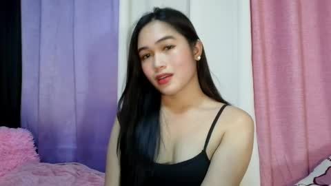 Snapshot of _myholyhole69_ chatting on April 5, 7:05 am monica online show from April 5, 7:05 am
