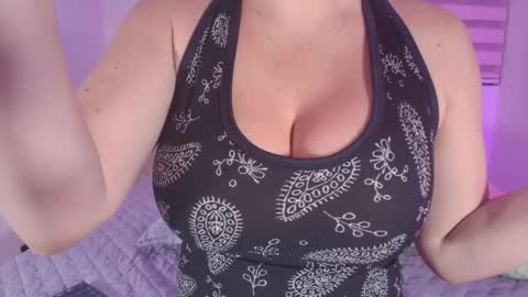 Snapshot of _mystic_luna chatting on May 20, 3:13 am Luna online show from May 20, 3:13 am