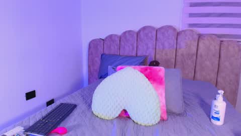 Snapshot of _mystic_luna chatting on June 7, 3:21 am Luna online show from June 7, 3:21 am