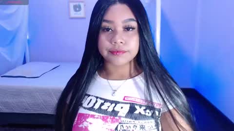 nahomi  online show from March 10, 11:21 am