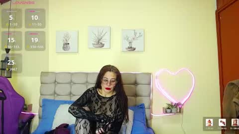 _naomi_s online show from July 8, 1:15 pm