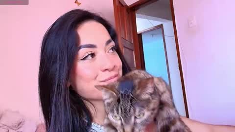 Snapshot of _natashaa19 chatting on May 7, 9:42 pm Natasha Rodriguez independent model online show from May 7, 9:42 pm