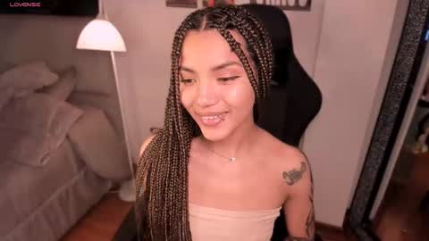 Nati - Independ model online show from October 1, 3:45 am