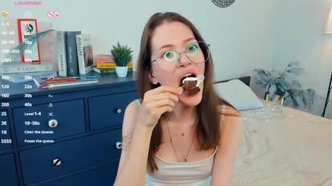 Snapshot of _nicehabbitt_ chatting on May 6, 1:16 pm Ashley online show from May 6, 1:16 pm
