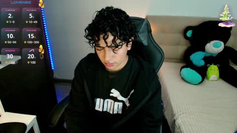 Nicolas online show from December 1, 11:04 pm