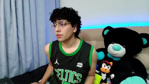 Nicolas online show from December 16, 1:10 am