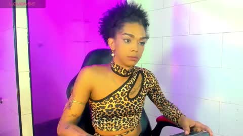 Nicky  Please help me with your thumbs up its importan online show from March 9, 12:58 am