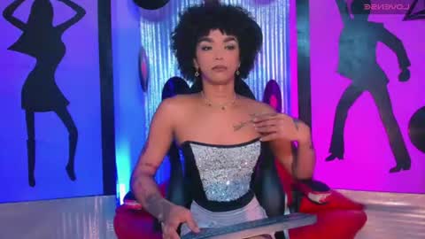 Snapshot of _nickyminach chatting on July 27, 7:10 pm Nicky Please help me with your thumbs up its importan online show from July 27, 7:10 pm
