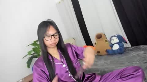 Snapshot of _nicole69_ chatting on November 10, 8:08 pm Nicole online show from November 10, 8:08 pm