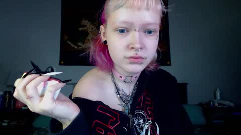 Snapshot of _nicole_meow_ chatting on January 6, 2:48 am Nicole online show from January 6, 2:48 am