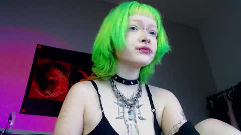 Snapshot of _nicole_meow_ chatting on January 13, 4:29 am Nicole online show from January 13, 4:29 am