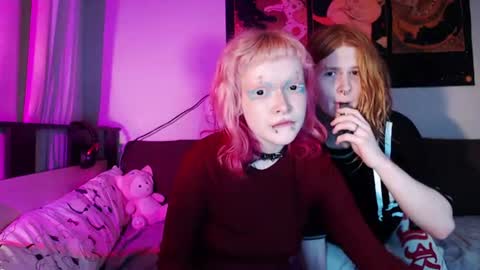 Snapshot of _nicole_meow_ chatting on July 3, 9:21 pm Nicole online show from July 3, 9:21 pm