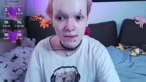 Snapshot of _nicole_meow_ chatting on July 19, 1:26 pm Nicole online show from July 19, 1:26 pm