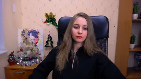 Snapshot of _nicole_new chatting on December 30, 5:44 pm Nica online show from December 30, 5:44 pm