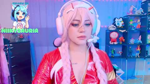 niiky online show from November 10, 10:47 am