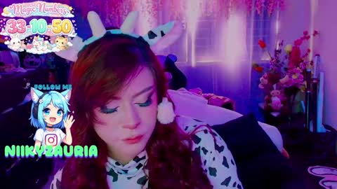 niiky online show from April 29, 2:43 pm