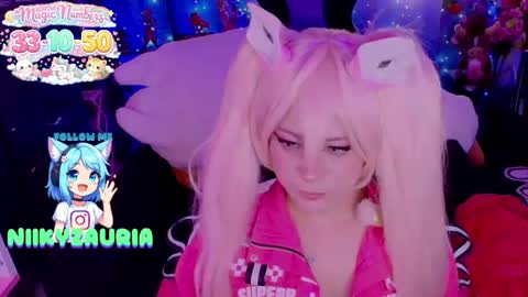 Snapshot of _niiky chatting on May 11, 7:11 pm niiky online show from May 11, 7:11 pm