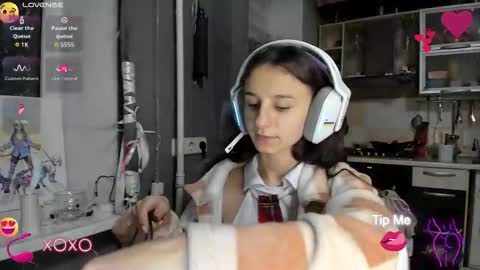 Snapshot of _nika_kik chatting on November 11, 4:18 pm Nika online show from November 11, 4:18 pm