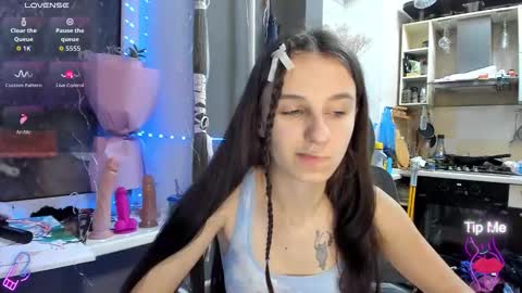 Snapshot of _nika_kik chatting on November 28, 4:09 pm Nika online show from November 28, 4:09 pm