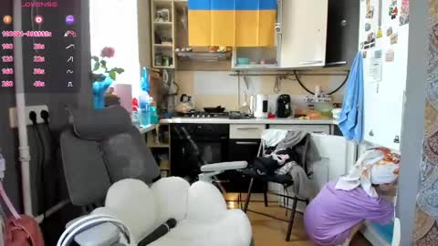 Snapshot of _nika_kik chatting on May 5, 10:12 am Nika online show from May 5, 10:12 am