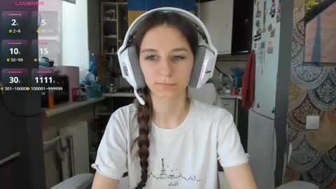 Snapshot of _nika_kik chatting on May 19, 12:55 pm Nika online show from May 19, 12:55 pm