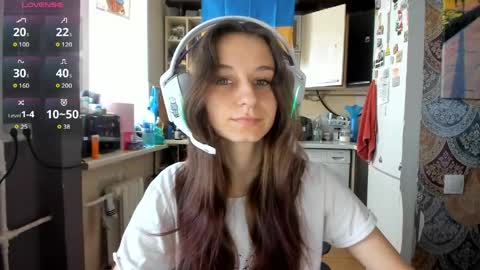 Snapshot of _nika_kik chatting on May 20, 11:16 am Nika online show from May 20, 11:16 am