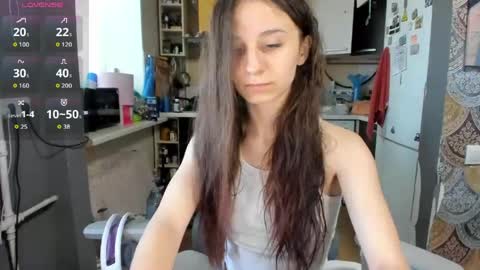 Snapshot of _nika_kik chatting on May 25, 2:56 pm Nika online show from May 25, 2:56 pm