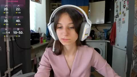 Snapshot of _nika_kik chatting on May 28, 1:19 pm Nika online show from May 28, 1:19 pm